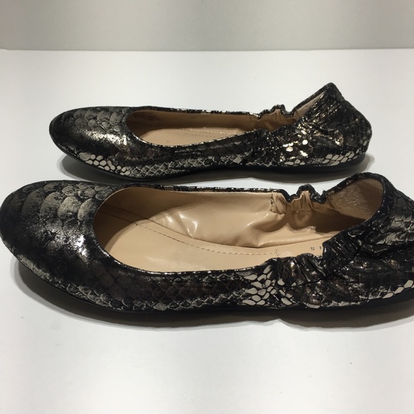 BCBG Paris Metallic Snakeskin Print Ballet Flats 6 - Picture 4 of 6